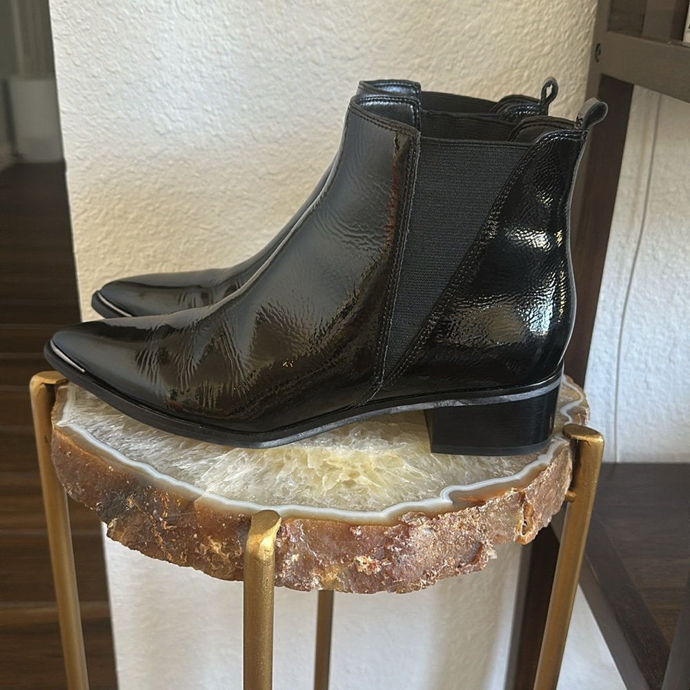 Marc Fisher Black patent leather Chelsea boots - Picture 4 of 5